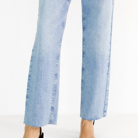 (NWOT) Zara High Rise Straight Jeans - Picture 5 of 8